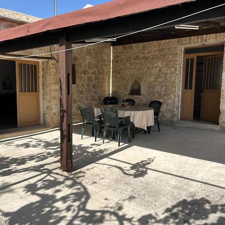 Friendly Villagehouse Paphos Extérieur photo